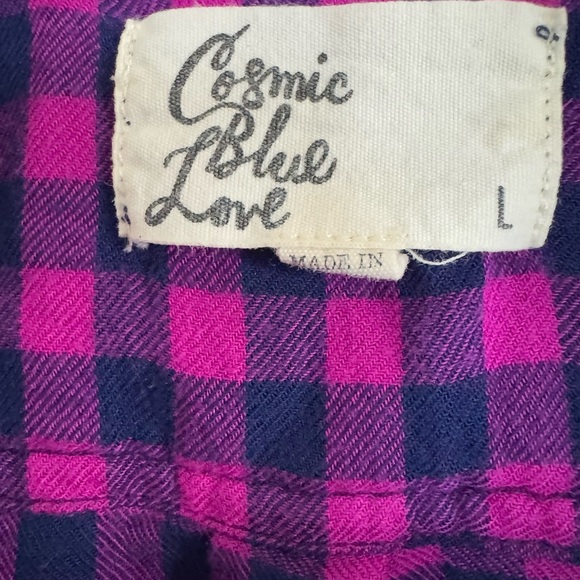 Cozy Plaid Women's button down Top - Picture 3 of 3